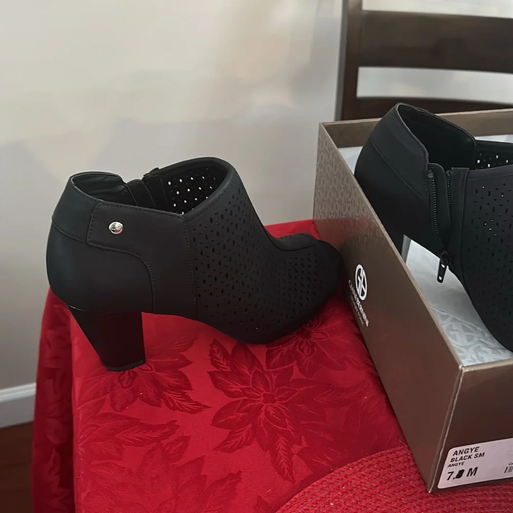 New with tags Giani Bernini Open toe heels - Picture 2 of 4